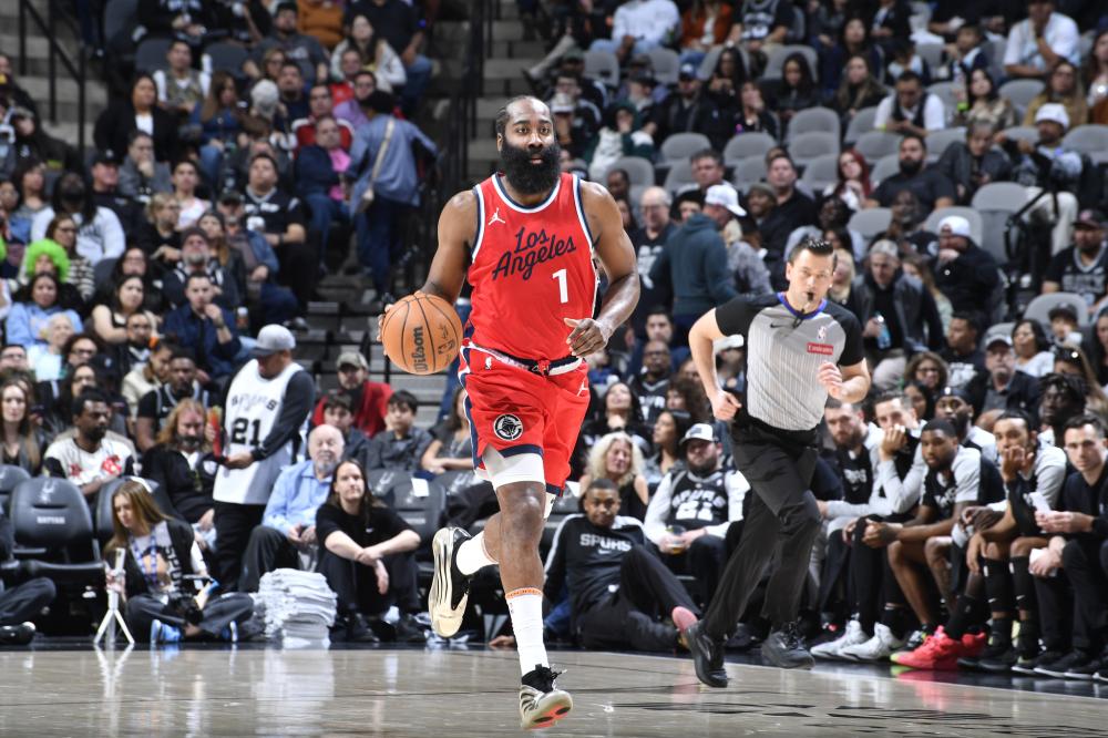 萨博尼斯和 萨博尼斯和