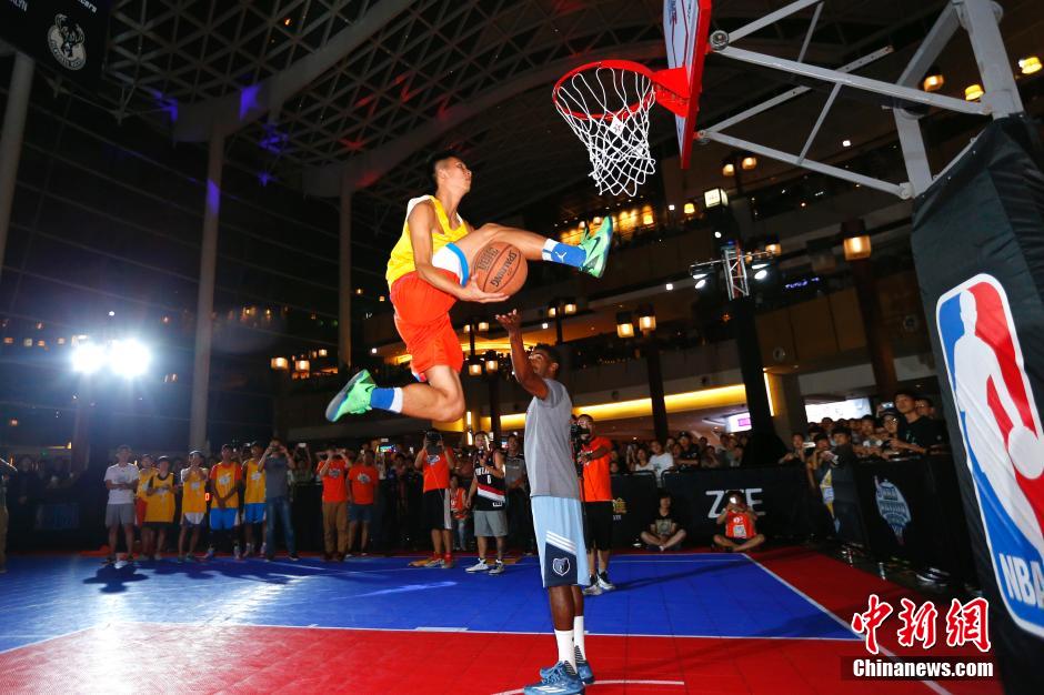 他在比赛中 他在比赛中