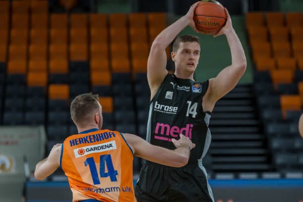 他的影响力 他的影响力