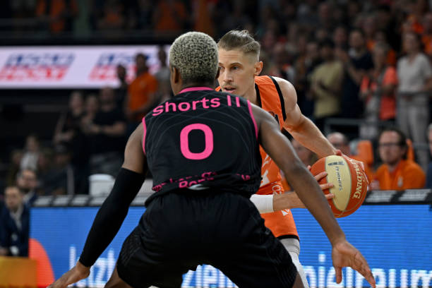 我可以帮你 我可以帮你