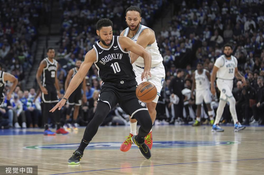 在进攻中拥 在进攻中拥