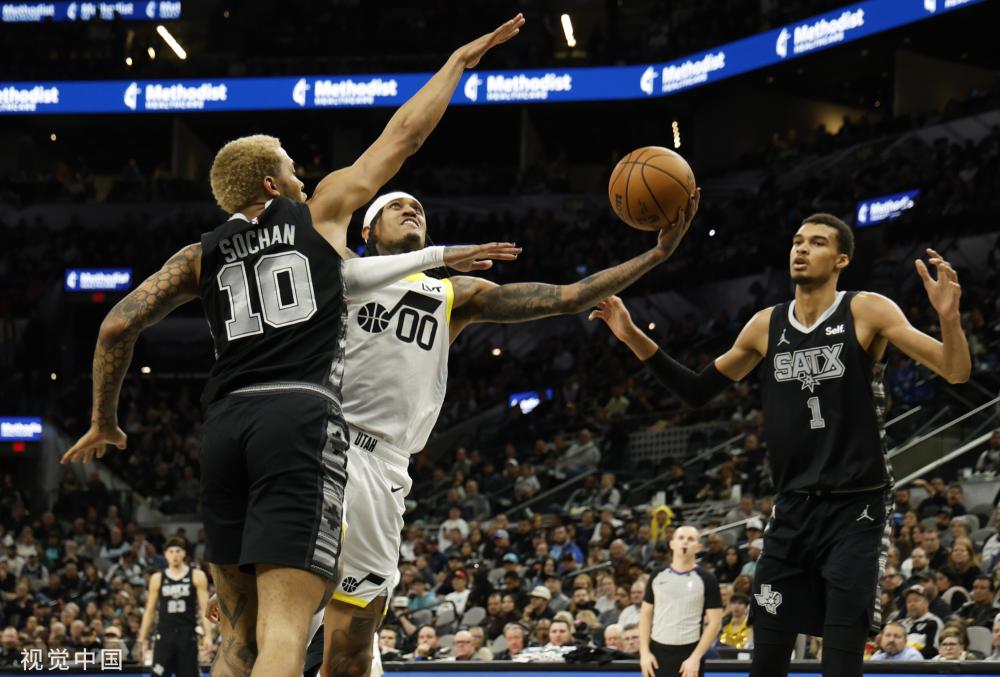 首次亮相的 首次亮相的